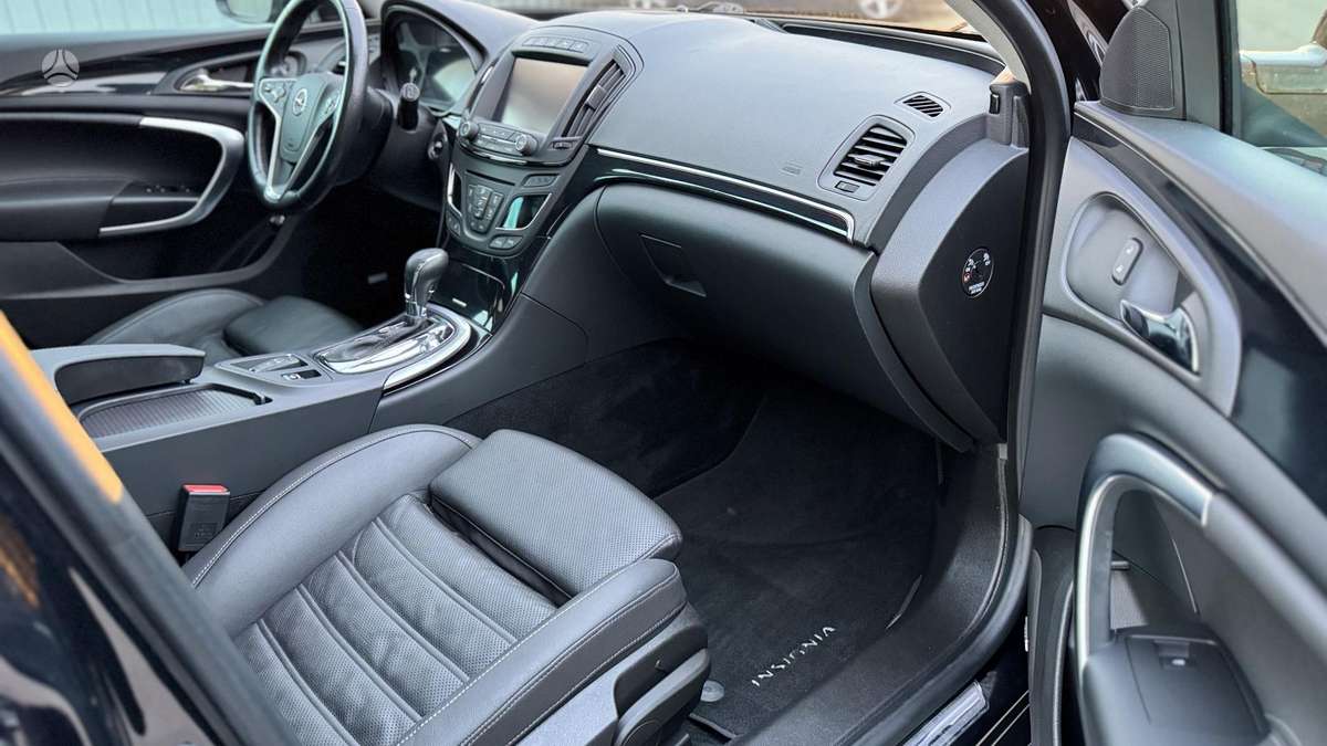 Opel Insignia, 2.0 l., Универсал