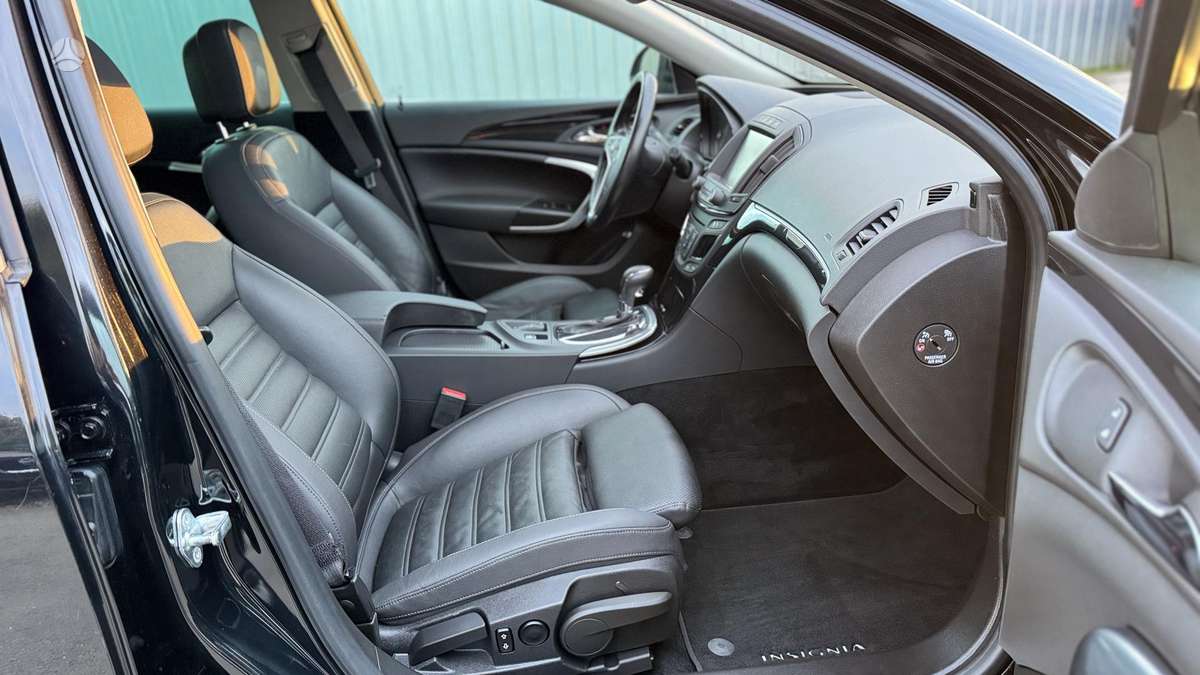 Opel Insignia, 2.0 l., wagon