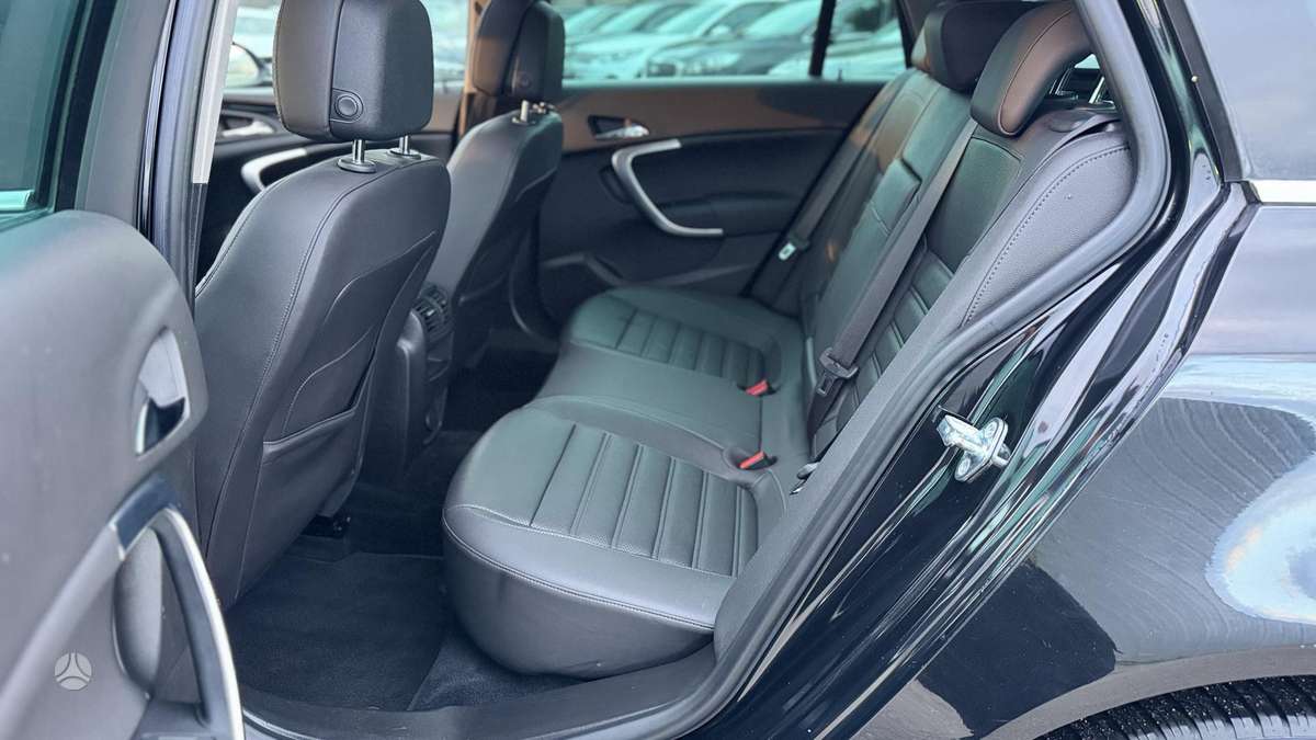 Opel Insignia, 2.0 l., Универсал