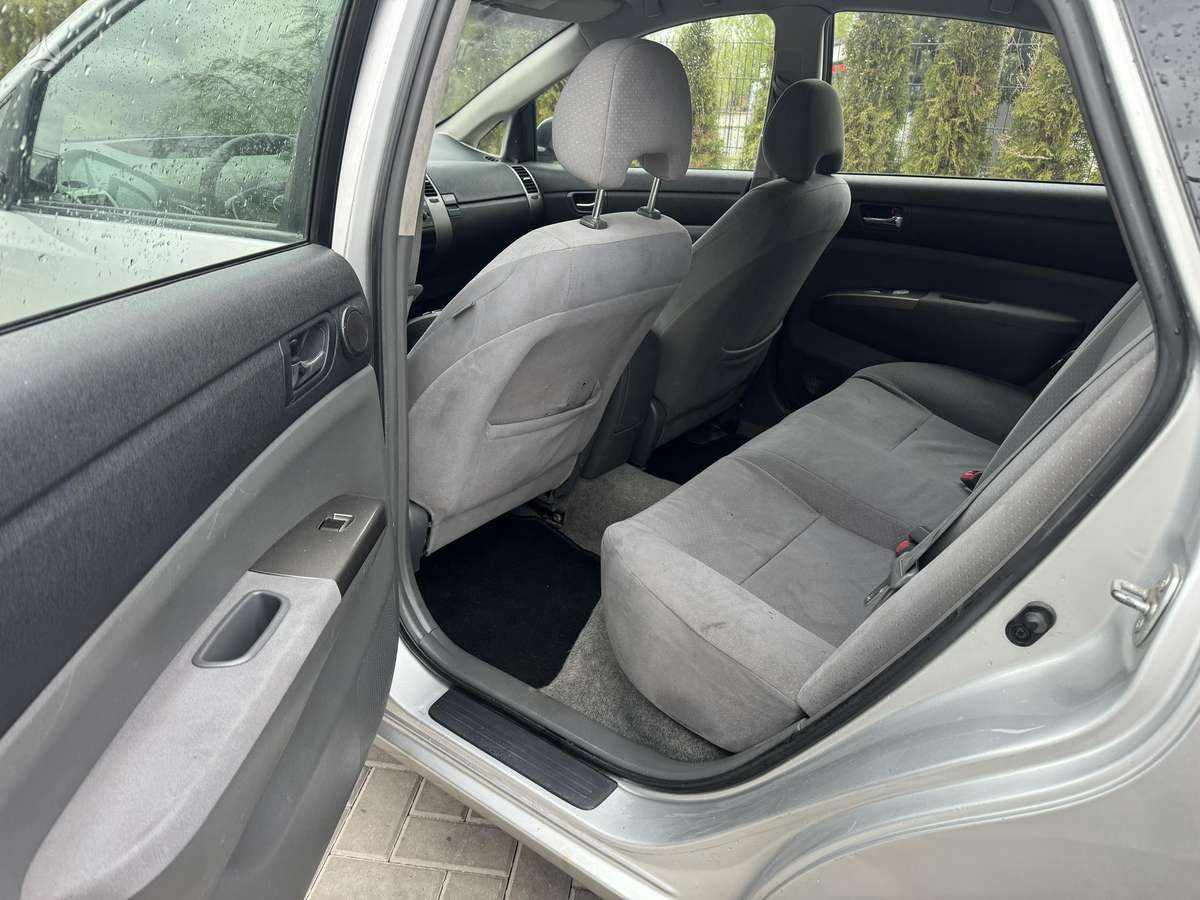 Toyota Prius - 10