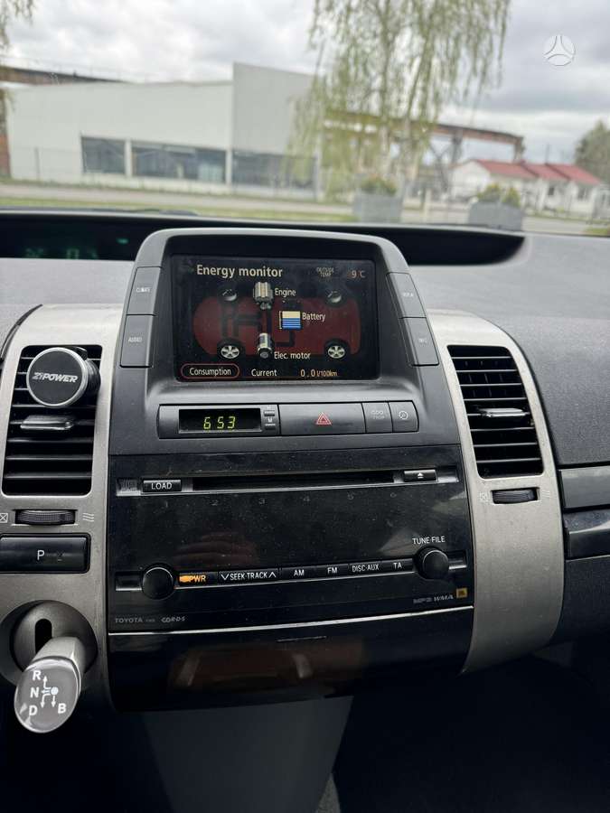 Toyota Prius - 12