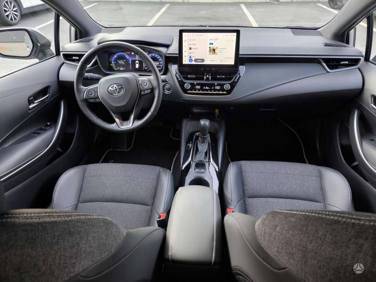 Toyota Corolla - 5