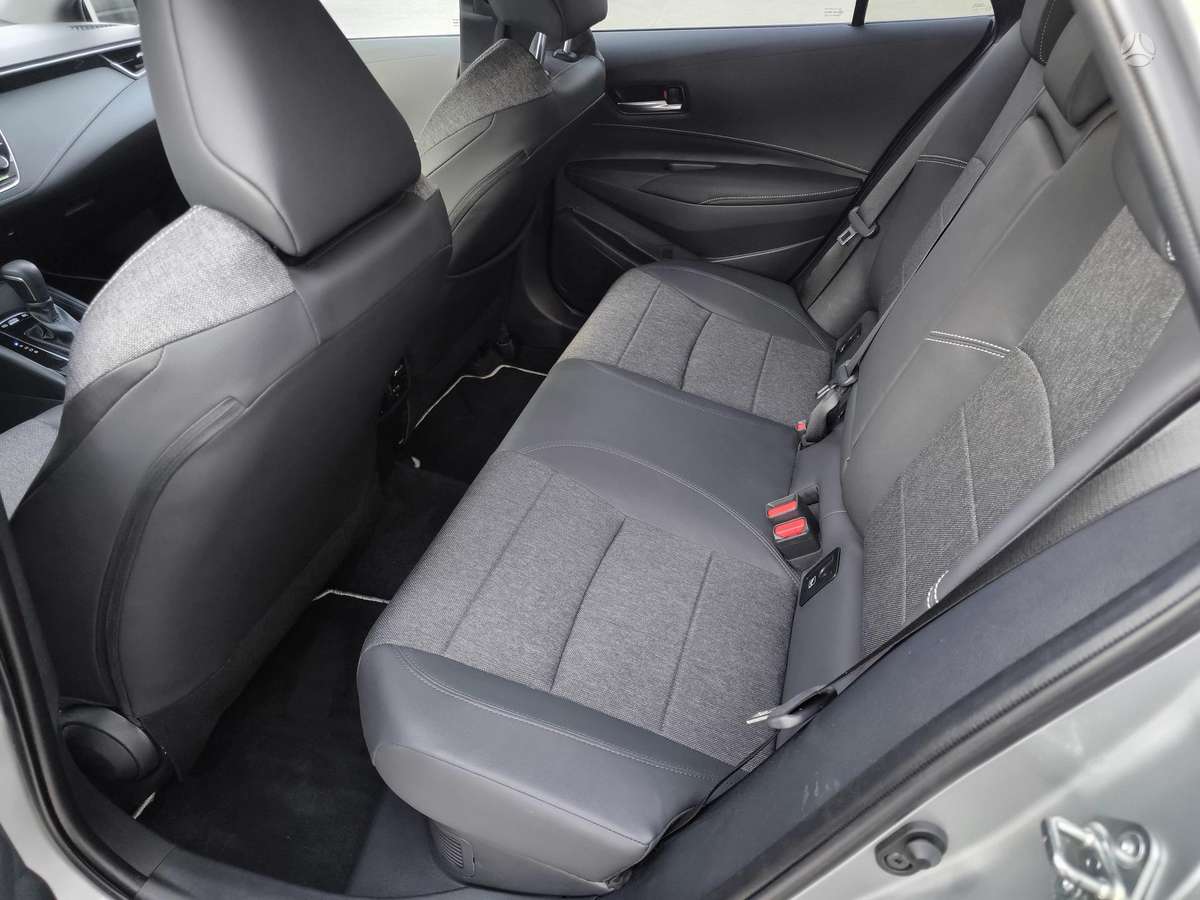 Toyota Corolla - 11