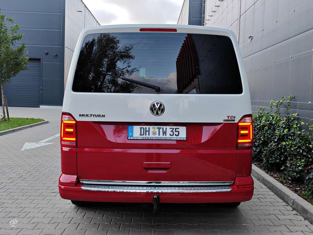 Volkswagen Multivan - 11
