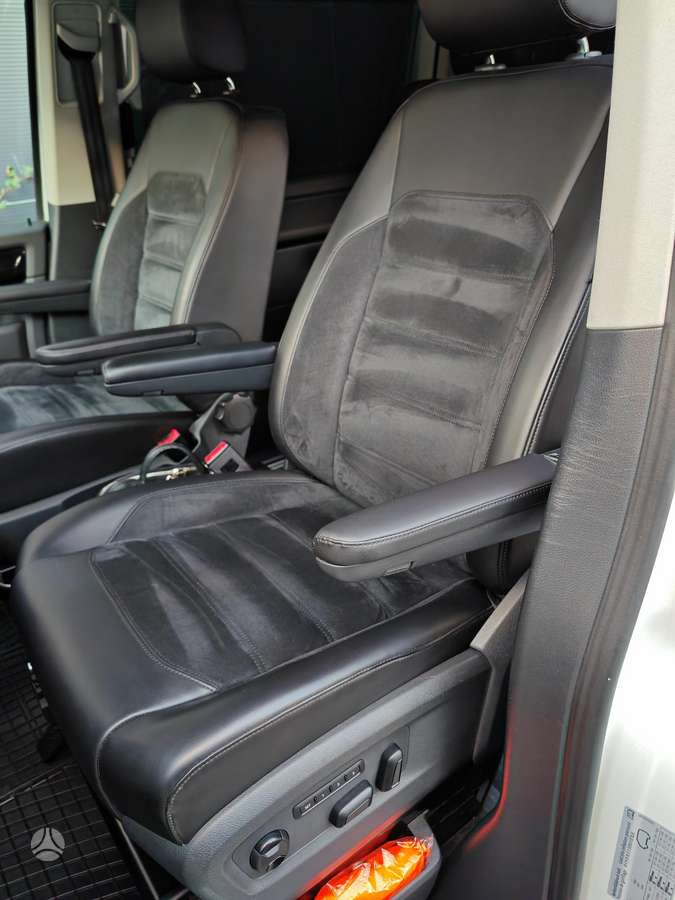 Volkswagen Multivan, 2.0 l., Минивэн