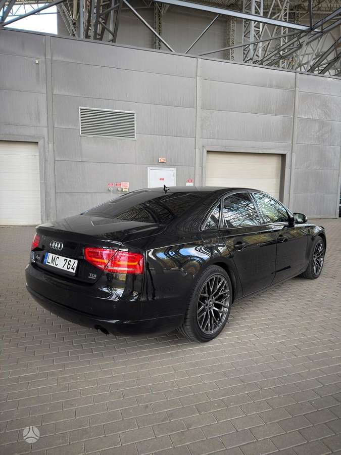 Audi A8 - 3