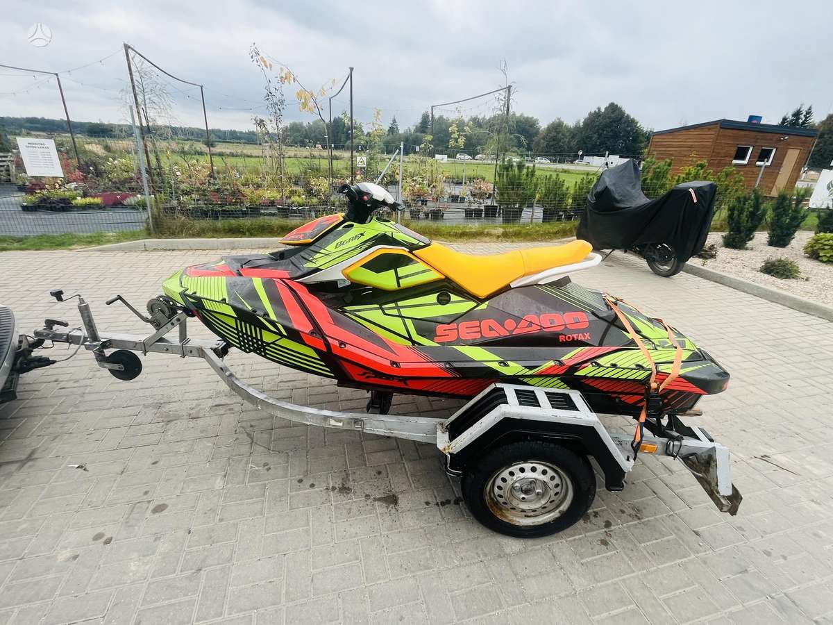 Sea-Doo Spark 2UP, водные мотоциклы