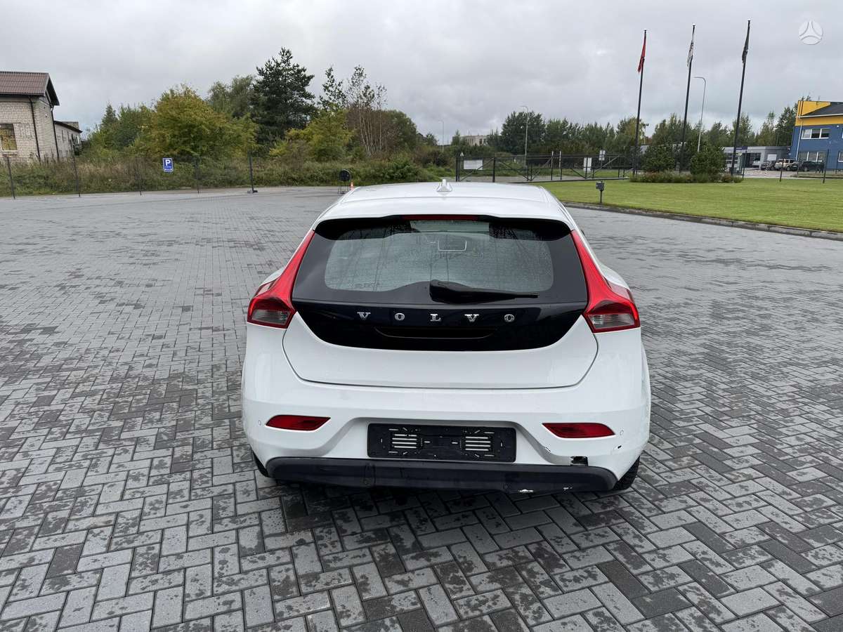 Volvo V40 - 4