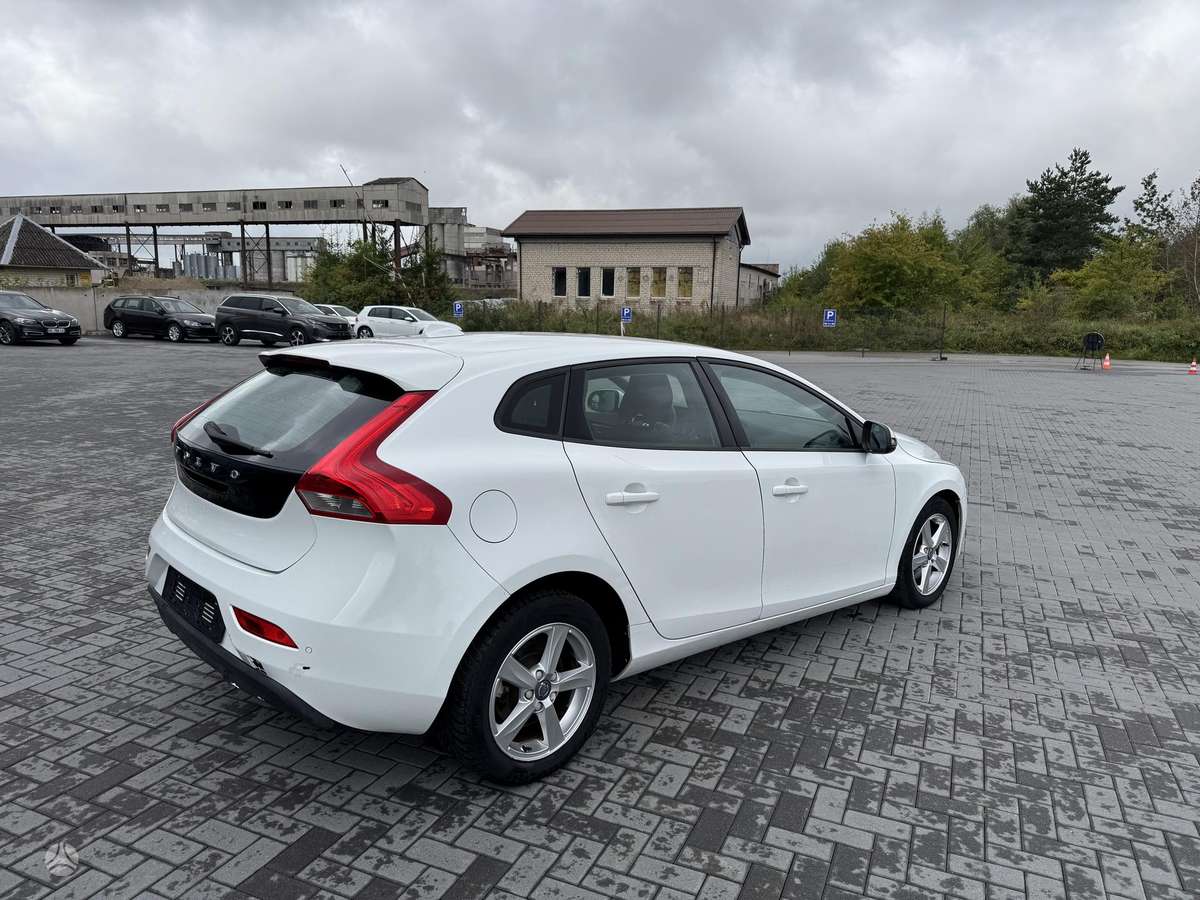 Volvo V40 - 5