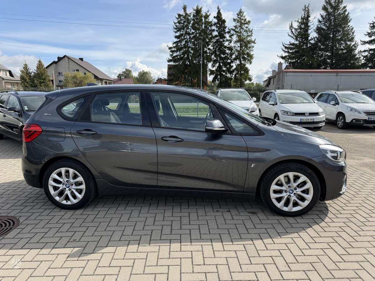 BMW 225 Active Tourer - 6
