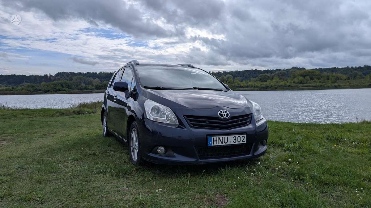 Toyota Verso - 1