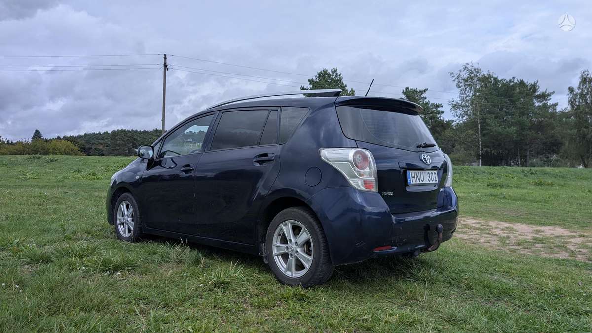 Toyota Verso - 4