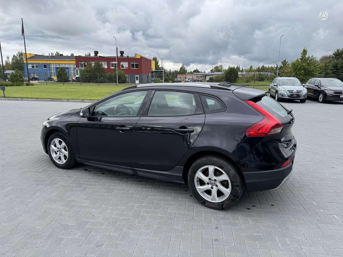 Volvo V40 Cross Country - 2