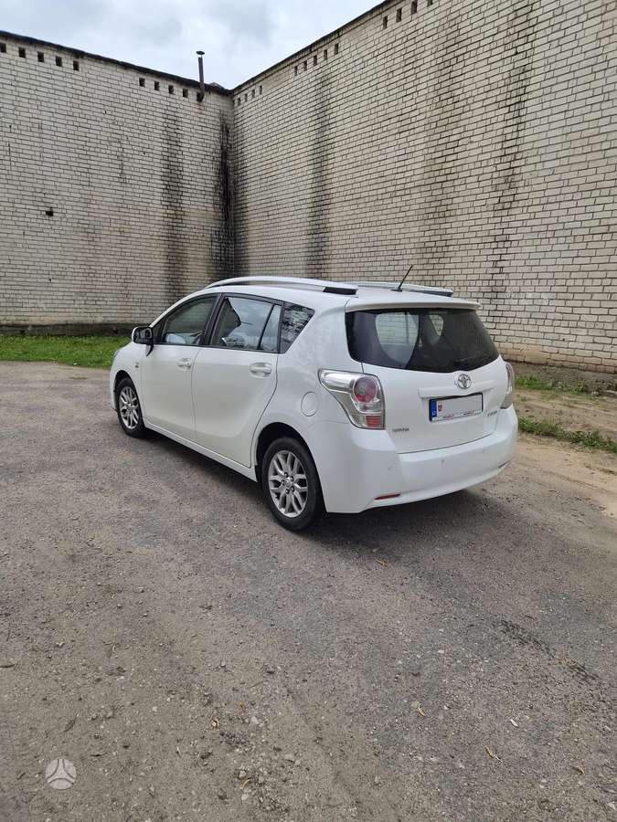 Toyota Verso - 6