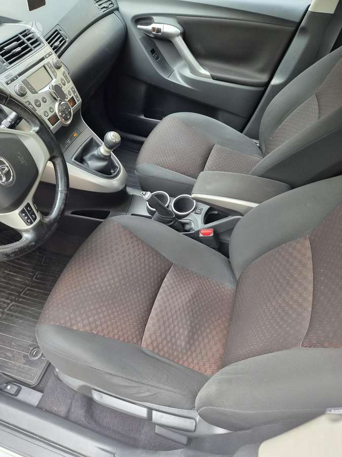 Toyota Verso - 8