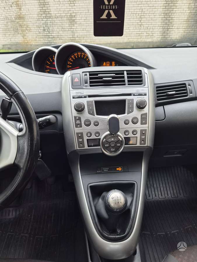 Toyota Verso - 10