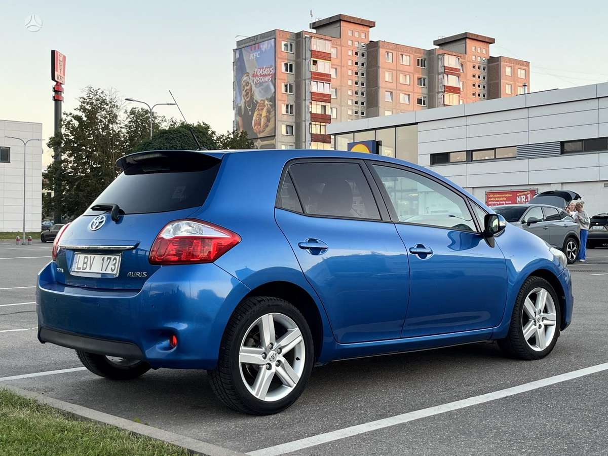 Toyota Auris - 4