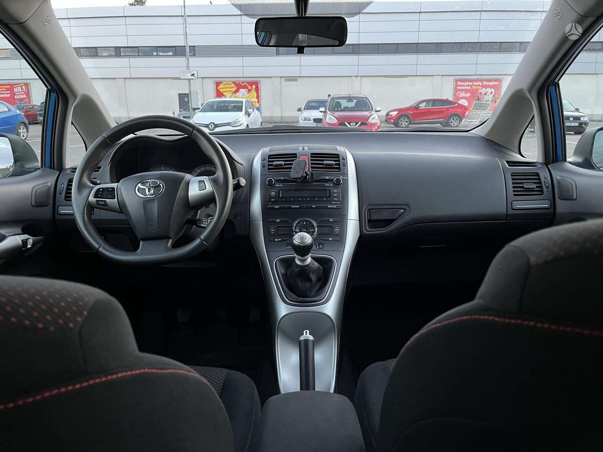 Toyota Auris - 7
