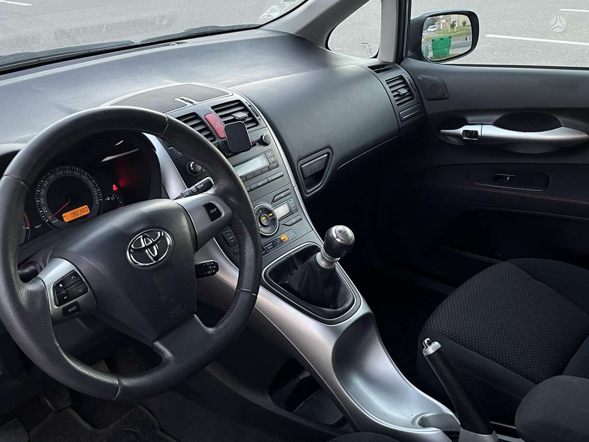 Toyota Auris - 8