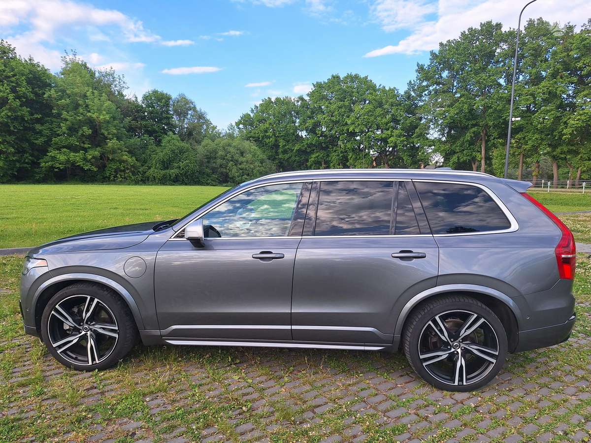 Volvo XC90 - 2