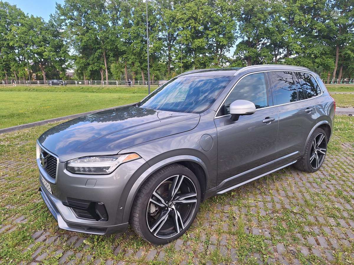 Volvo XC90 - 4