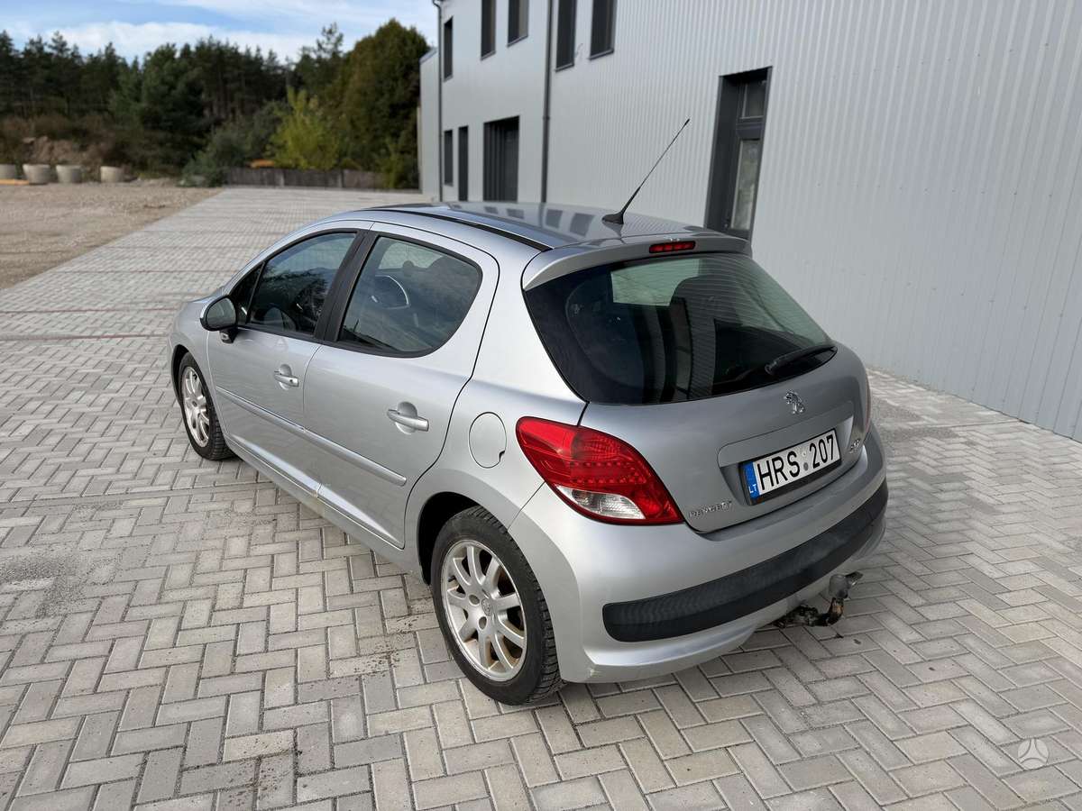 Peugeot 207 - 4