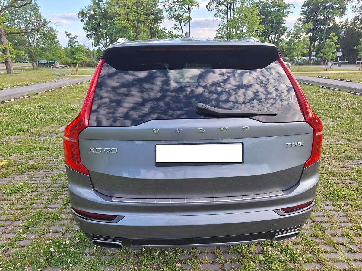 Volvo XC90 - 8