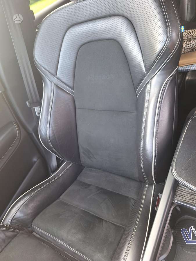 Volvo XC90 - 12