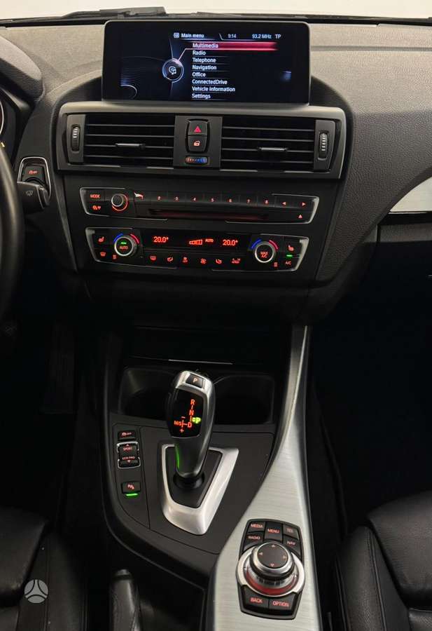 BMW 120, 2.0 l., Хэтчбек