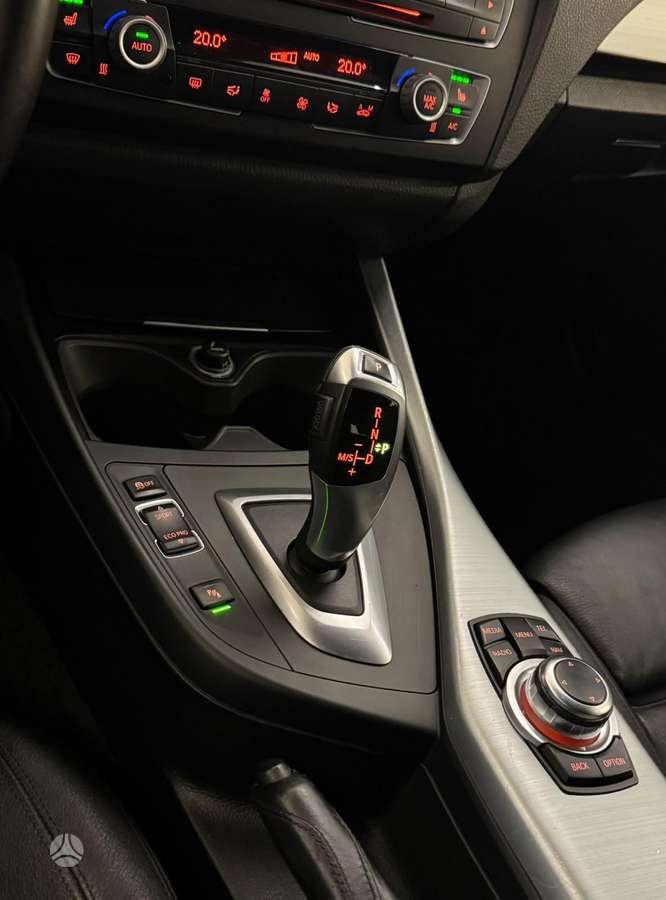 BMW 120, 2.0 l., Хэтчбек