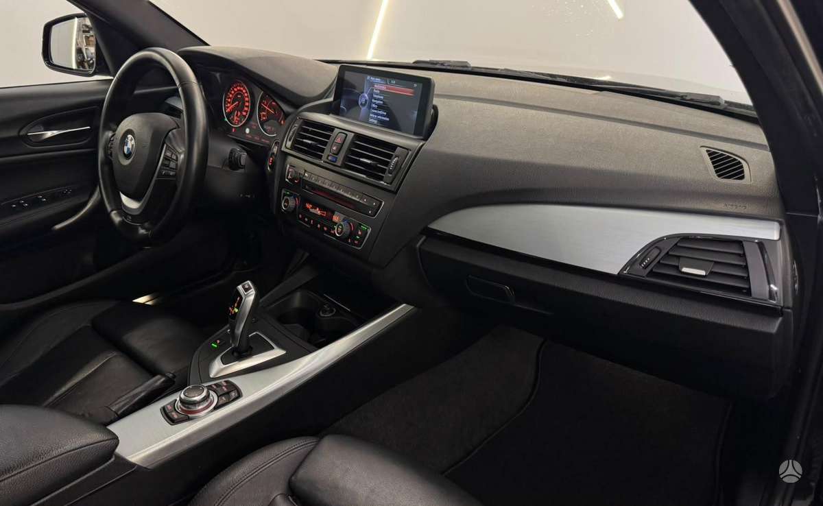 BMW 120, 2.0 l., Хэтчбек