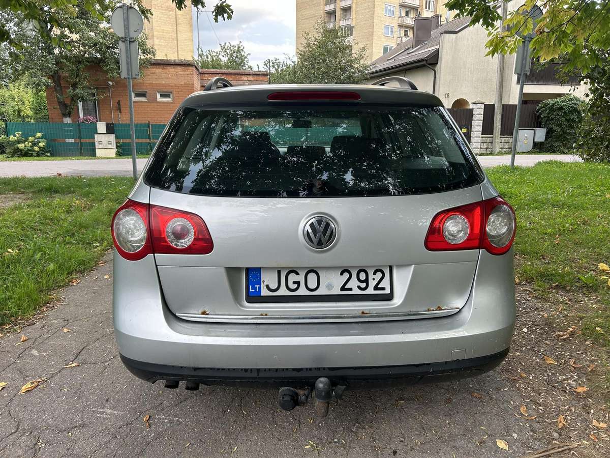 Volkswagen Passat - 6