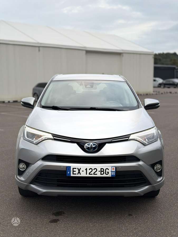 Toyota RAV4 - 3