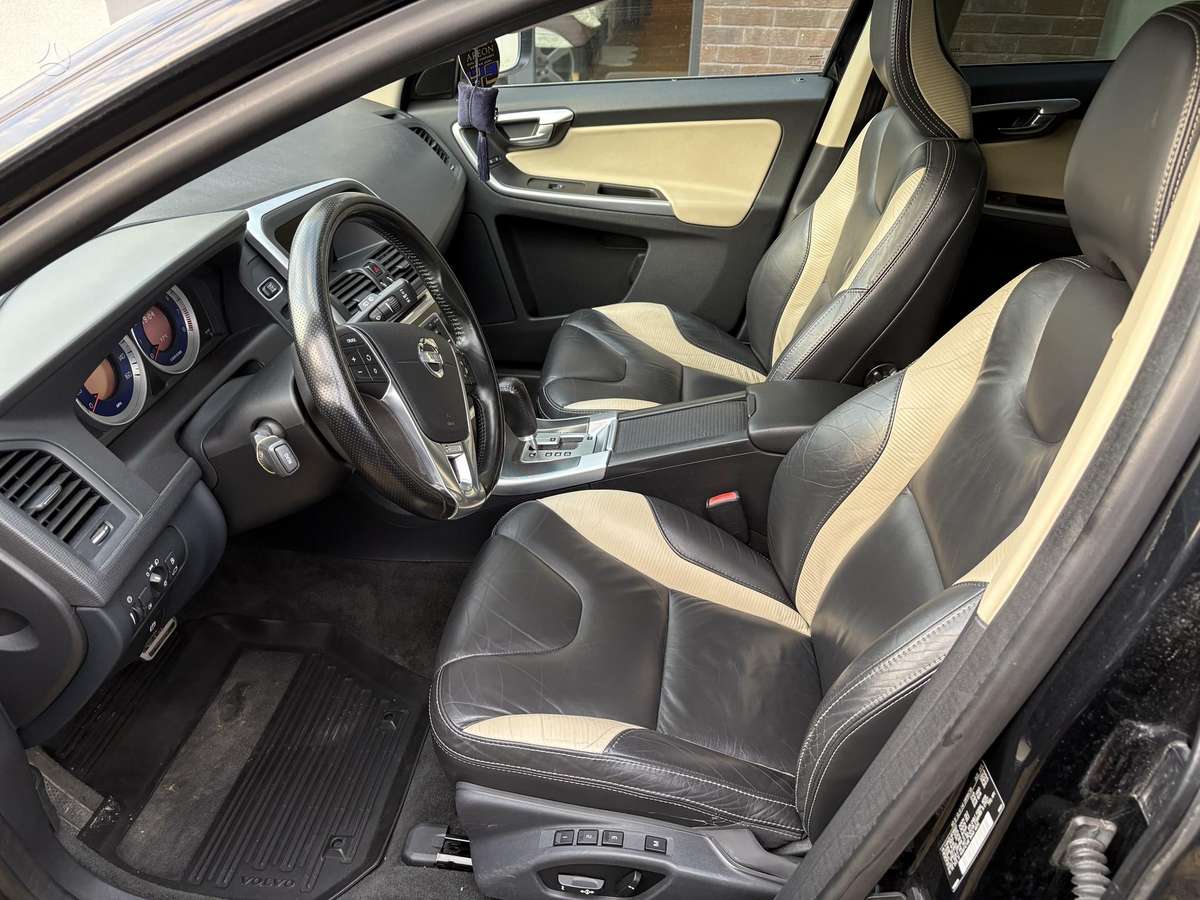 Volvo XC60 - 8