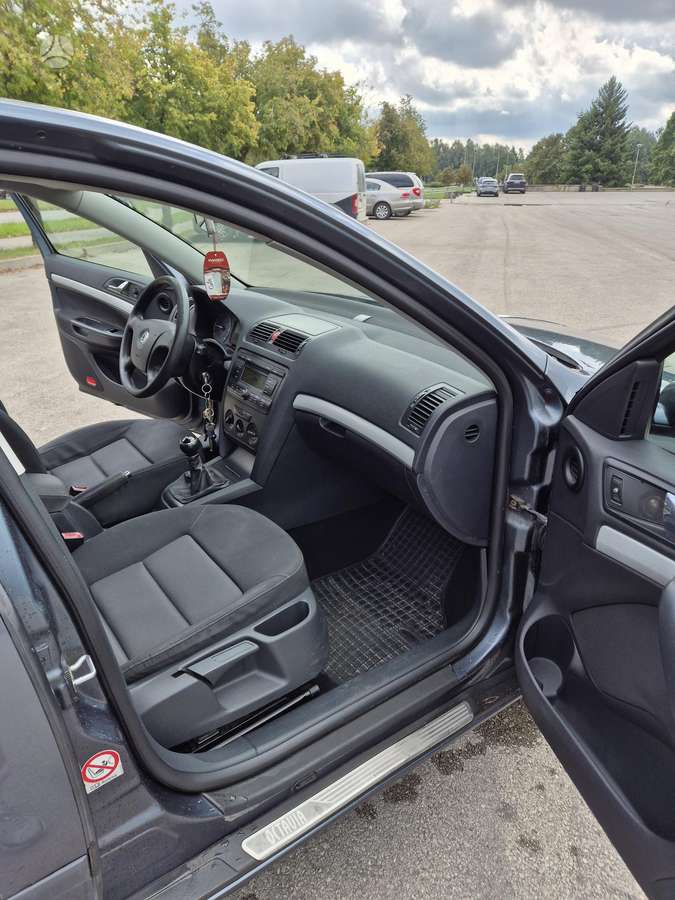 Škoda Octavia - 10
