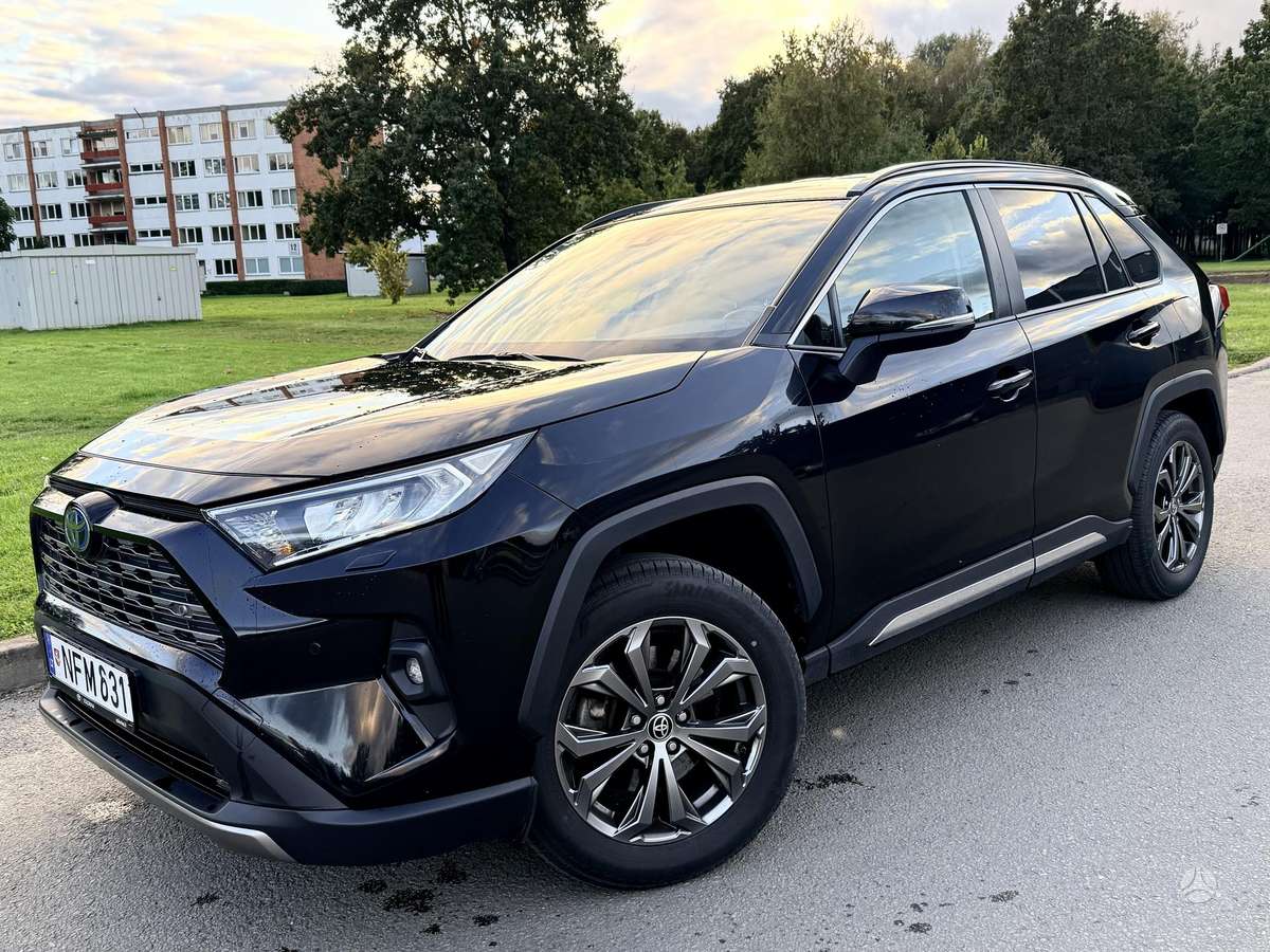 Toyota RAV4 - 1