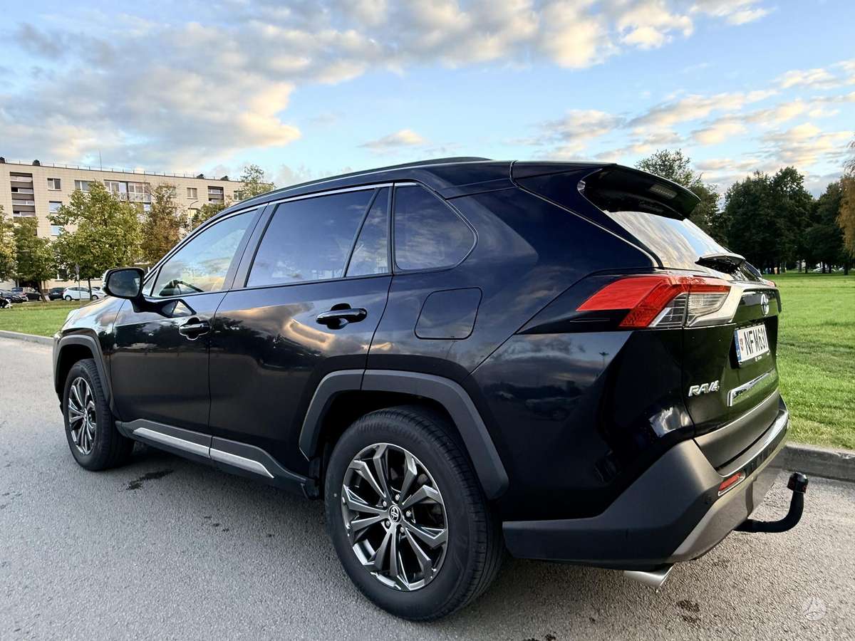Toyota RAV4 - 3