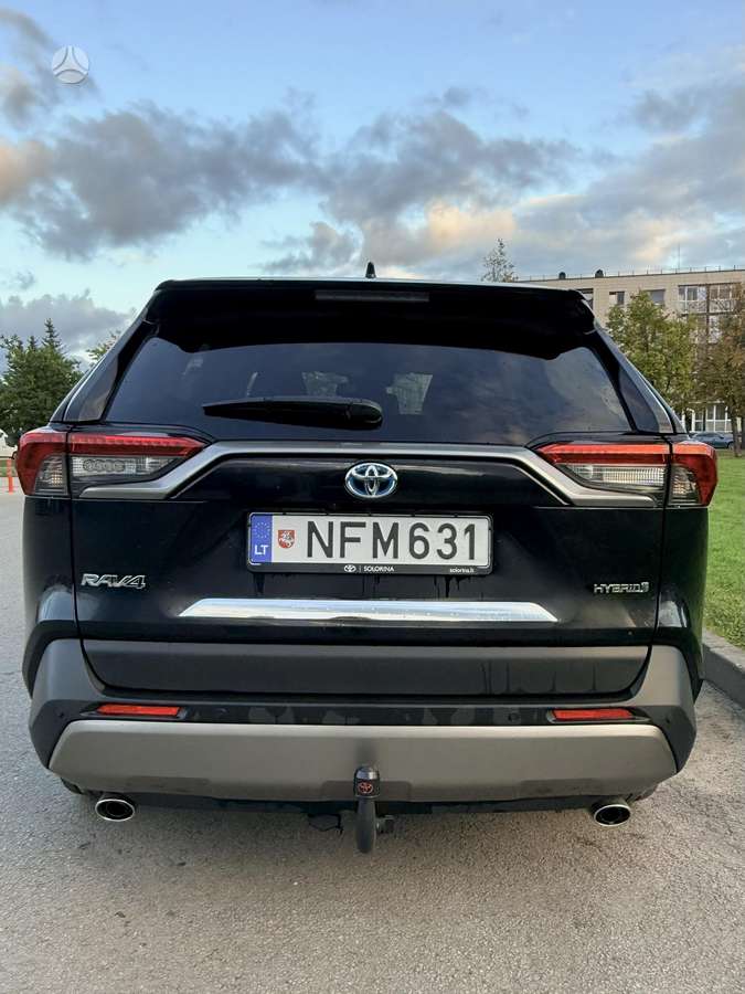 Toyota RAV4 - 4