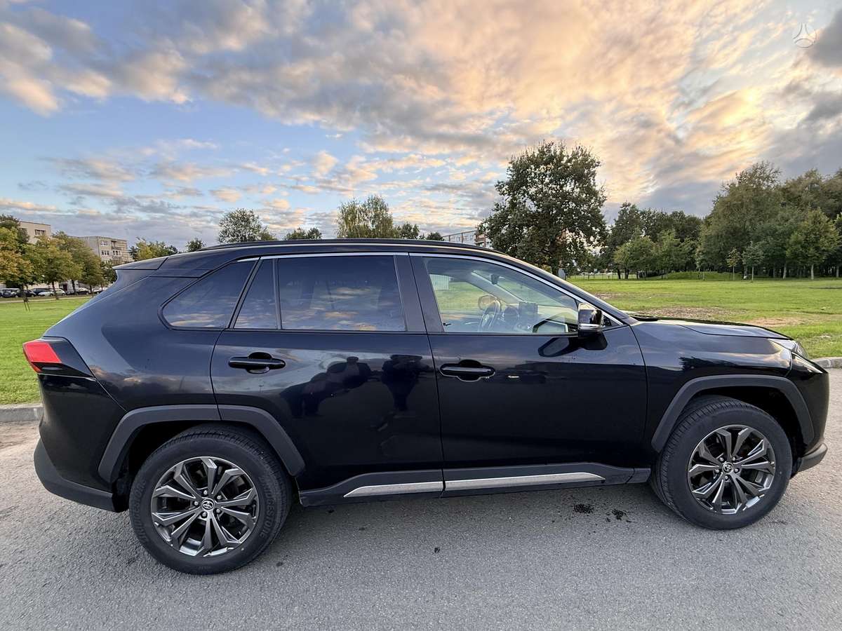 Toyota RAV4 - 7