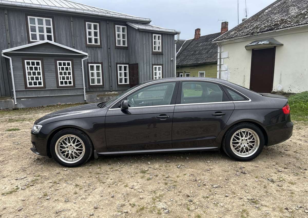 Audi A4, 2.0 l., sedanas