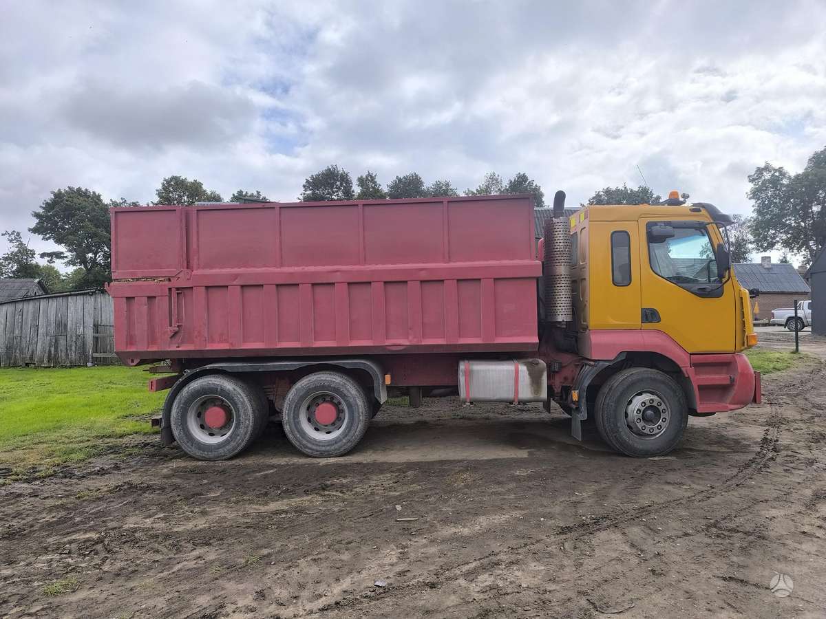 Sisu 440, dumpers / tippers