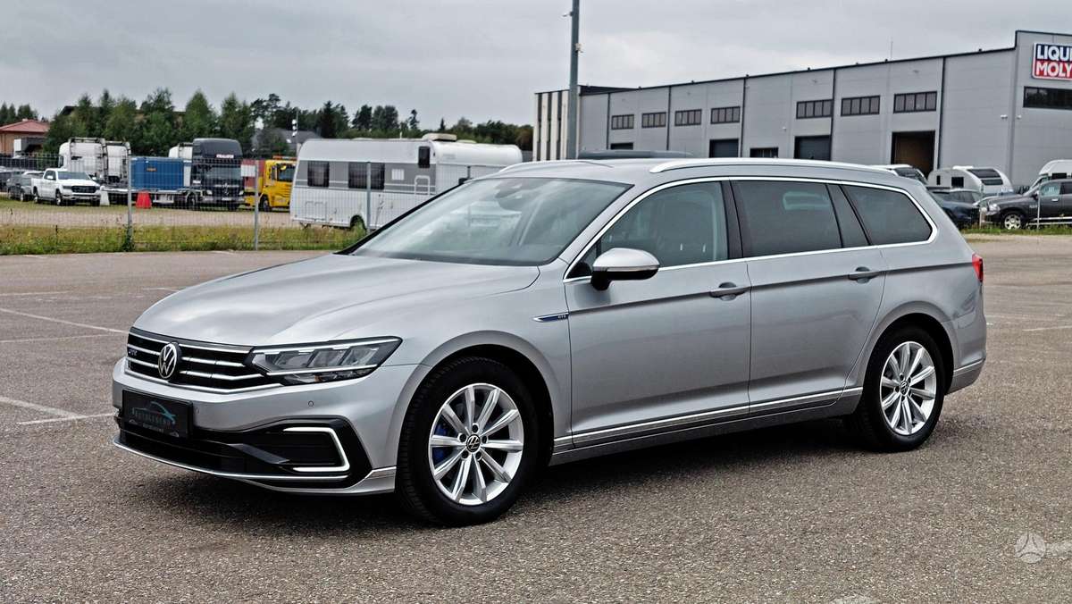 Volkswagen Passat - 10