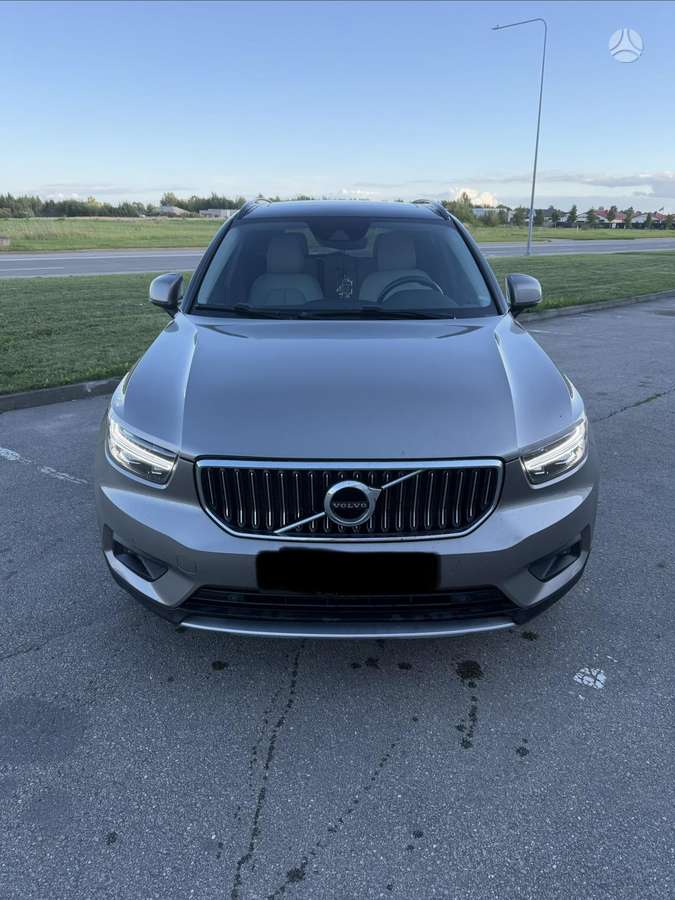 Volvo XC40 - 1