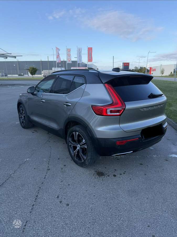 Volvo XC40 - 5