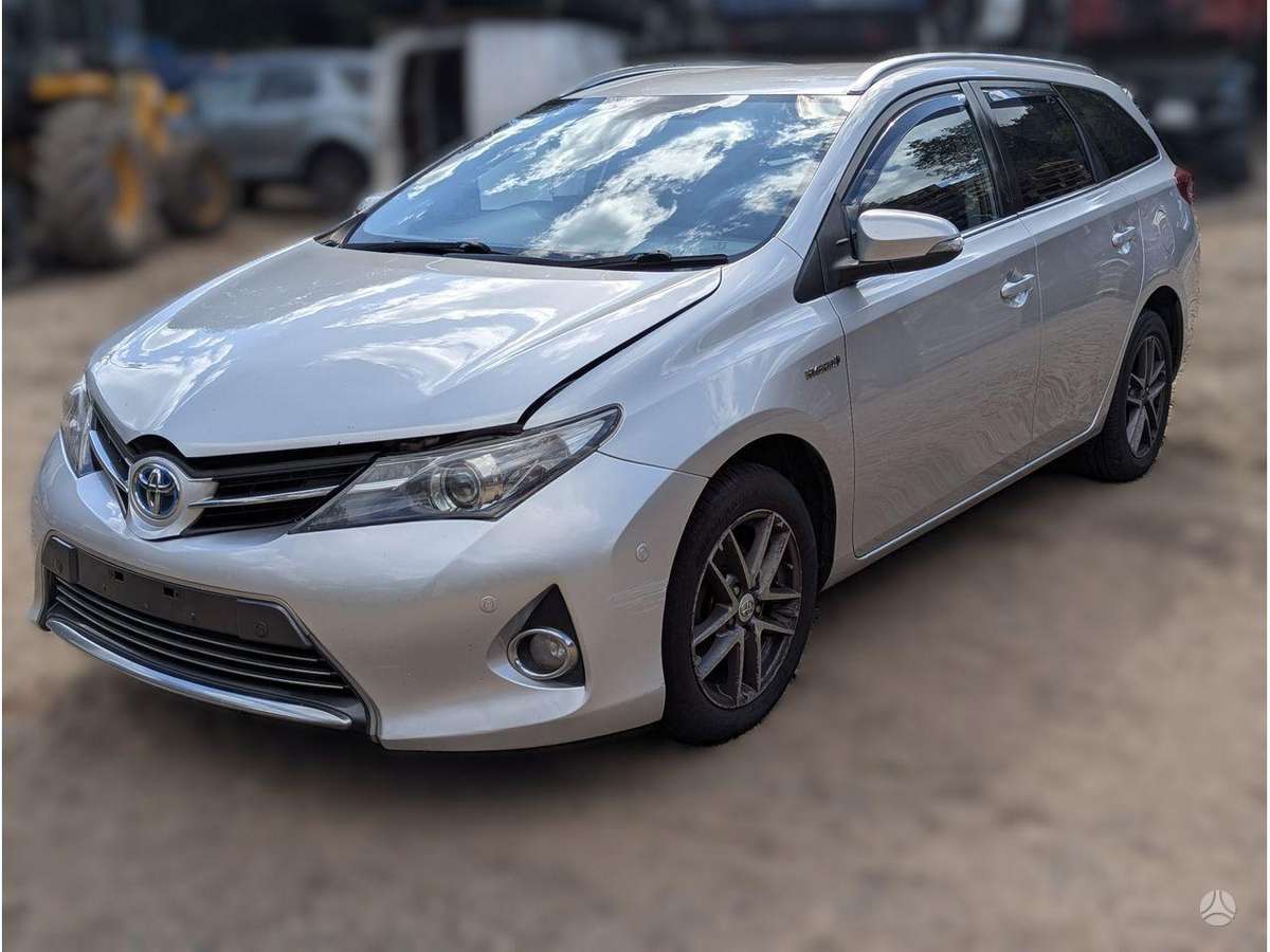 Toyota Auris variklis
