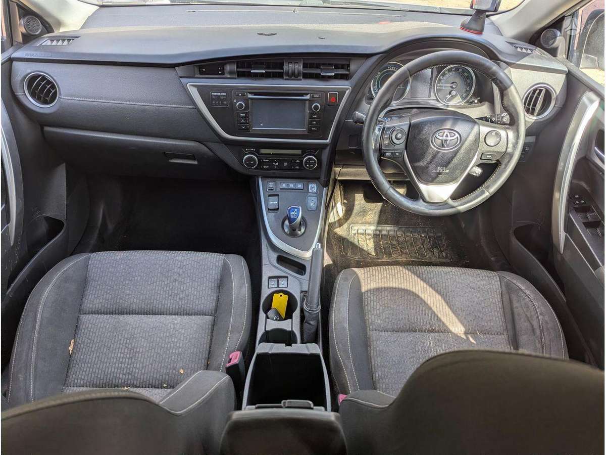 Toyota Auris variklis