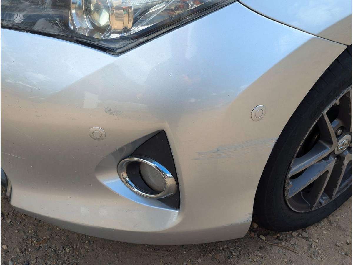 Toyota Auris variklis