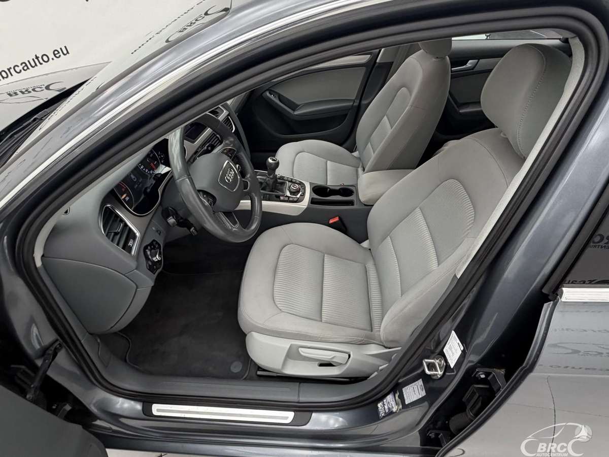 Audi A4, 2.0 l., Седан