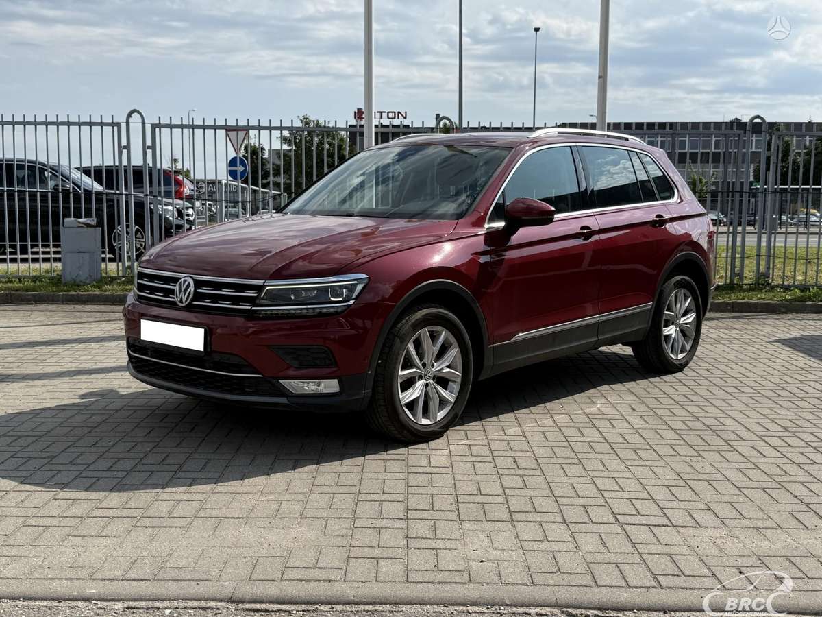 Volkswagen Tiguan - 1