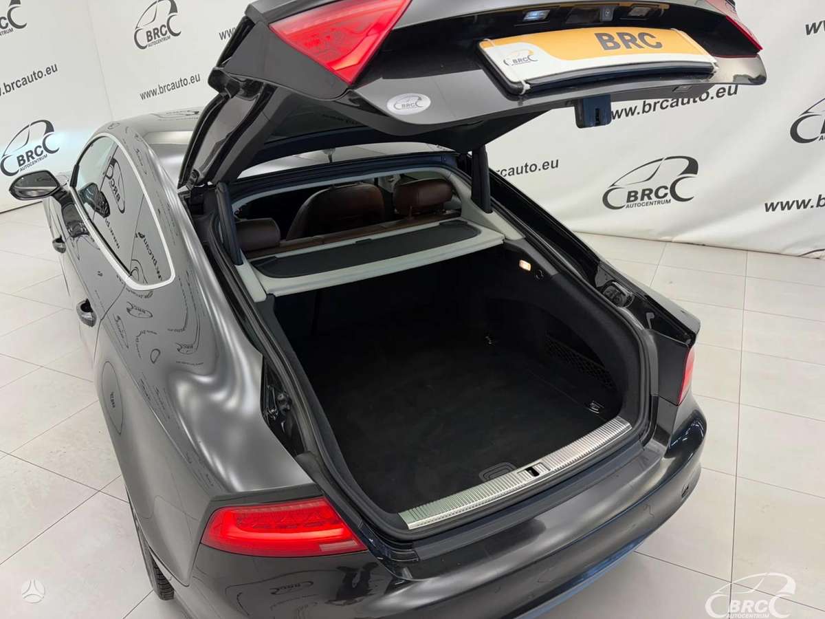 Audi A7, 3.0 l., Седан